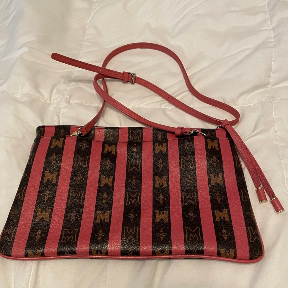 Metro City Crossbody Bag